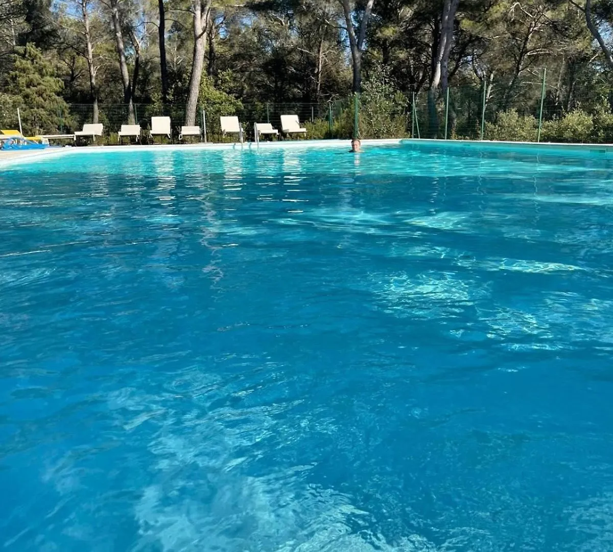Gite Lavande Jardin 33 Hectares Avec Piscine Au Coeur De Provence Saumane-de-Vaucluse
